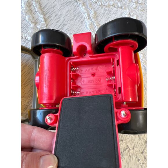 Fisher-Price Lifty Loader Bulldozer Construction w/Figure 2003 Works - Picture 11 of 11